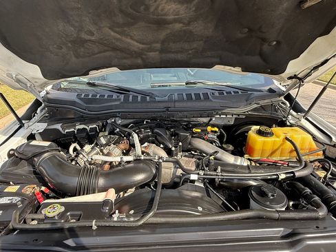 Used 2018 Ford F250 XLT w/ XLT Value Package image 29