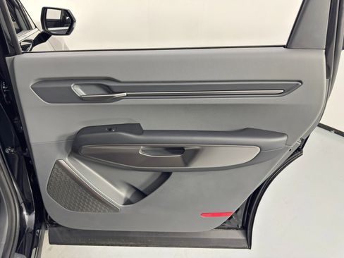 Used 2025 Kia EV9 Light Long Range image 44