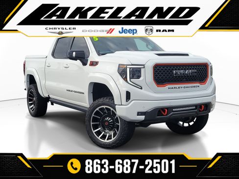 Used 2025 GMC Sierra 1500 AT4 w/ AT4 Premium Package AWD/4WD image 1