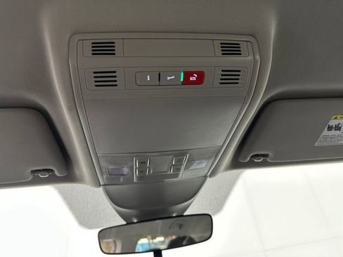 Used 2024 Volkswagen Taos S image 24