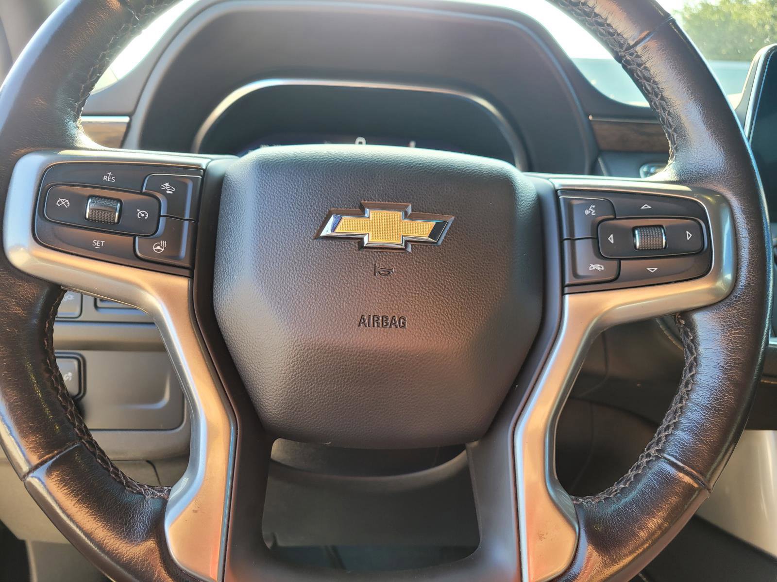 Used 2022 Chevrolet Suburban Premier AWD/4WD image 30