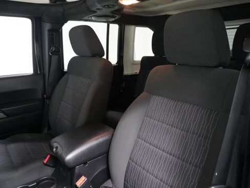 Used 2011 Jeep Wrangler Unlimited Sport image 12