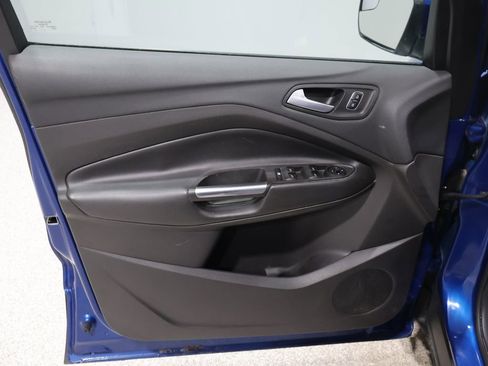 Used 2018 Ford Escape SE image 13