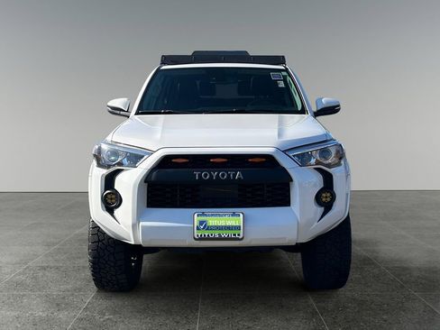 Used 2020 Toyota 4Runner SR5 Premium w/ Moonroof Package AWD/4WD image 2