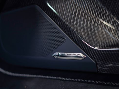 Used 2020 Lamborghini Aventador SVJ AWD/4WD image 32