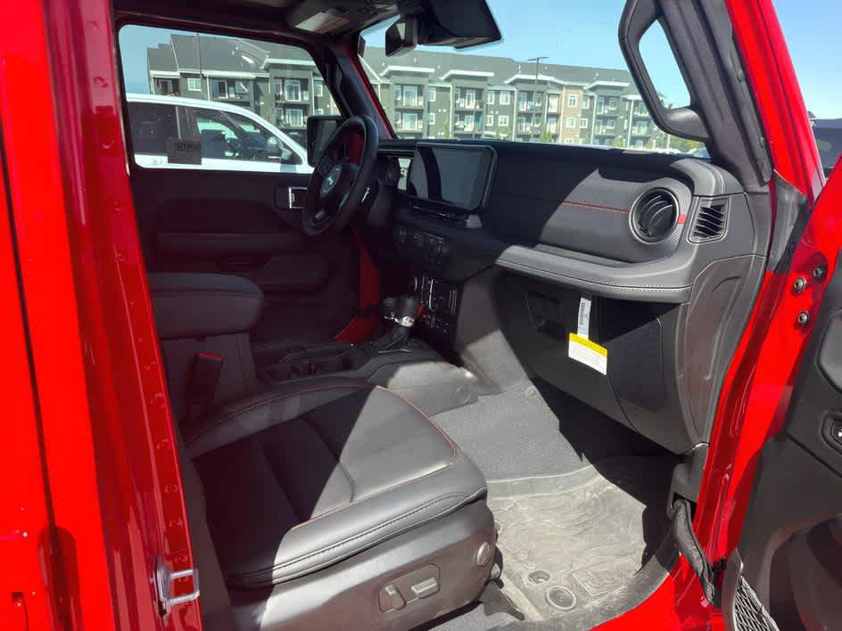 Used 2026 Jeep Wrangler Unlimited Rubicon 392 w/ Quick Order Package 27X Moab AWD/4WD image 3
