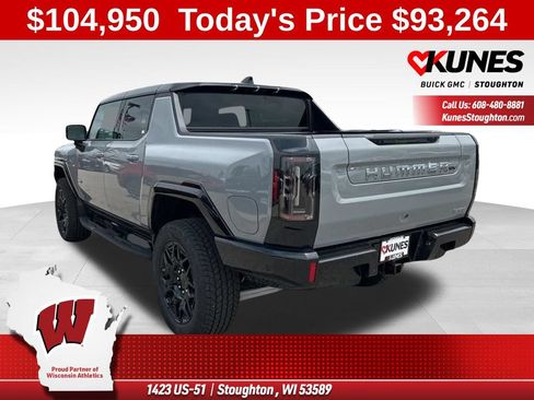New 2025 GMC Hummer EV 2X w/ LPO, Dark Essentials Package AWD/4WD image 13