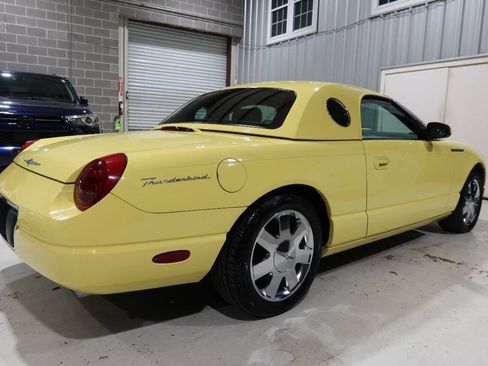 Used 2002 Ford Thunderbird RWD image 5