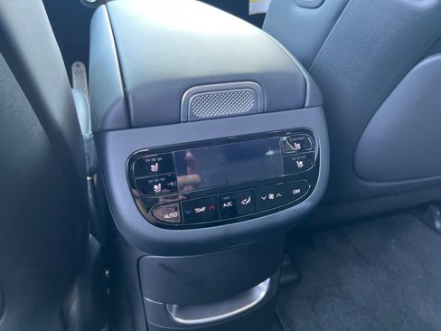 New 2026 Hyundai Ioniq 9 Calligraphy image 18