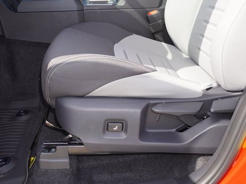 New 2025 Toyota Tacoma TRD Off-Road image 7