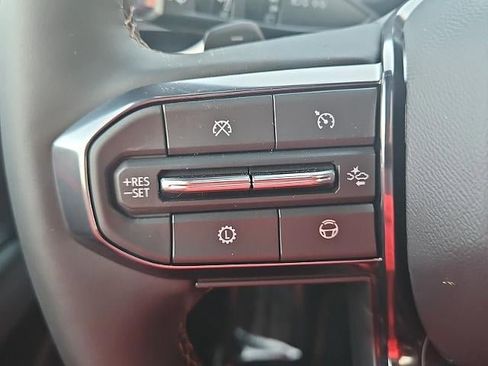 New 2026 GMC Acadia AT4 w/ Super Cruise Package image 30