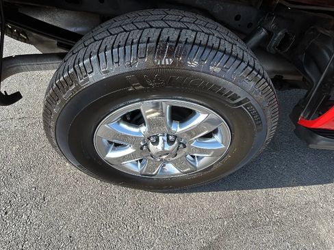 Used 2014 Ford F150 XLT w/ Equipment Group 302A Luxury AWD/4WD image 38