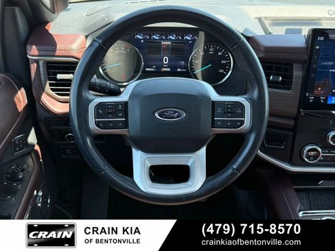 Used 2024 Ford Expedition Limited AWD/4WD image 12