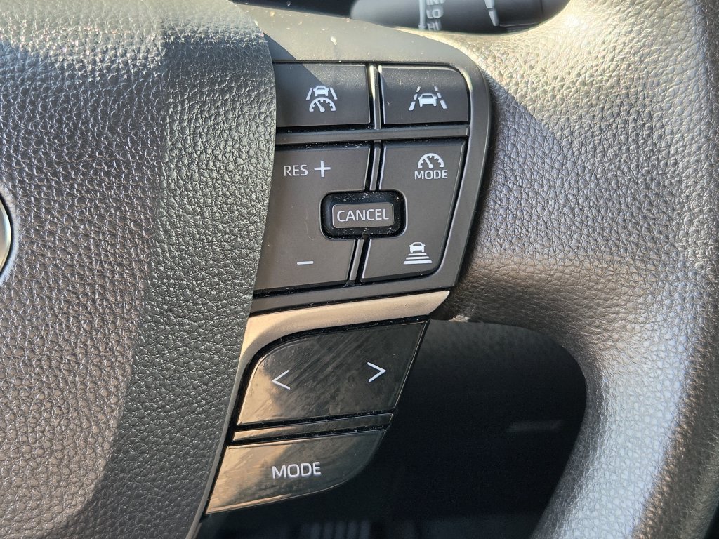 Used 2025 Toyota Camry LE FWD image 23