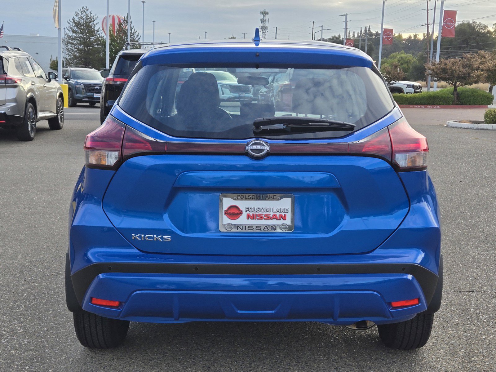 Used 2025 Nissan Kicks Play S FWD image 5