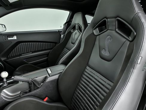 Used 2013 Ford Mustang Shelby GT500 RWD image 20