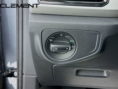 Used 2022 Volkswagen Atlas SE image 13