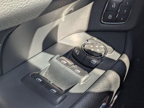 Certified 2022 Ford Expedition XLT image 26