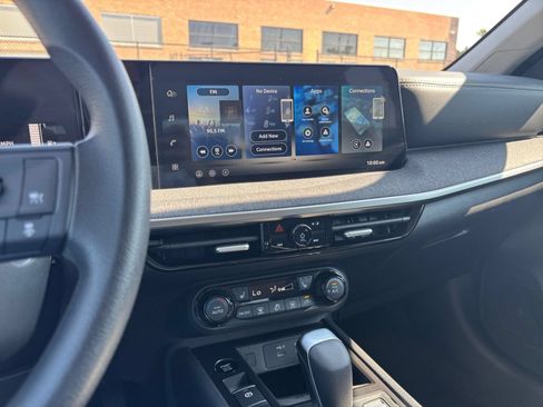 Used 2026 Nissan Kicks SV w/ Cold Weather Package AWD/4WD image 17