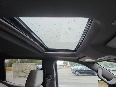 New 2026 GMC Sierra 1500 SLT w/ SLT Premium Plus Package image 9