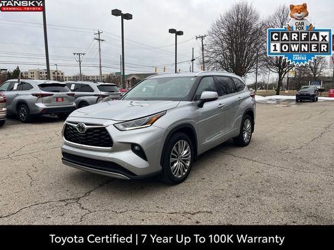 Certified 2022 Toyota Highlander Platinum image 1