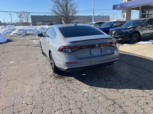 Used 2025 Honda Accord Sport image 13