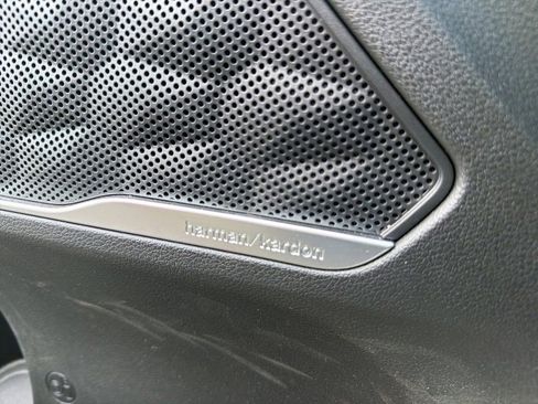 Used 2023 Hyundai Santa Fe SEL Premium image 6