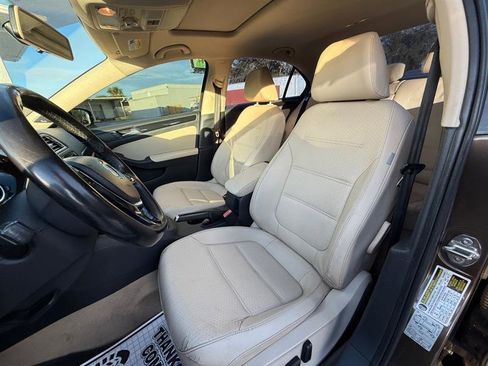 Used 2015 Volkswagen Jetta TDI SEL image 10