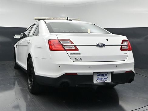 Used 2015 Ford Taurus Police Interceptor AWD image 7