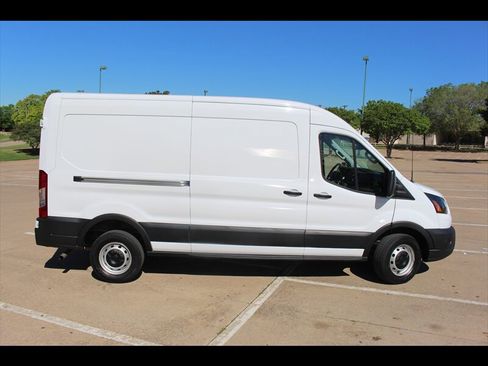 Used 2025 Ford Transit 250 148 Medium Roof w/ Load Area Protection Package image 4
