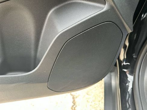 Used 2025 Chevrolet Trax RS w/ Driver Confidence Package FWD image 27