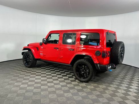Used 2023 Jeep Wrangler Unlimited Sahara w/ Cold Weather Group image 11