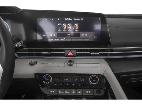 Used 2023 Hyundai Elantra Limited w/ Preferred Accessory Package FWD image 13
