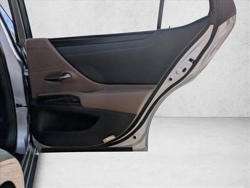 Used 2022 Lexus ES 350 w/ Premium Package image 29