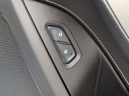 Used 2016 Chevrolet Corvette Stingray Coupe w/ 2LT Preferred Equipment Group image 31