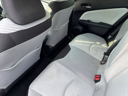 Used 2017 Toyota Prius Two image 12