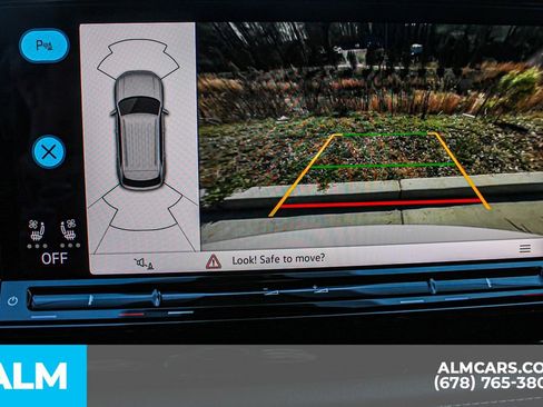 Used 2024 Volkswagen Atlas Cross Sport SE image 32