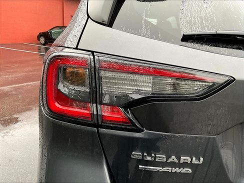 Used 2023 Subaru Outback Premium w/ Popular Package #1 AWD/4WD image 23
