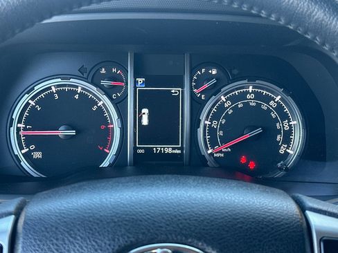 Used 2022 Toyota 4Runner Limited image 31