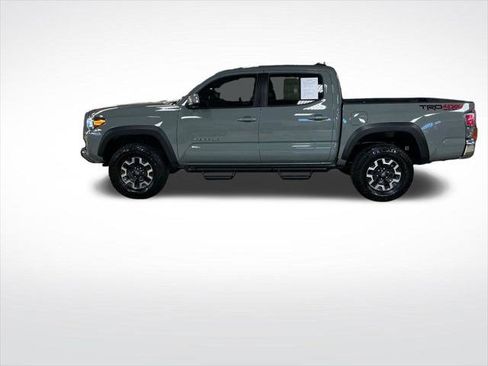 Certified 2023 Toyota Tacoma TRD Off-Road AWD/4WD image 2