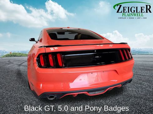 Used 2016 Ford Mustang GT Premium w/ Black Accent Package RWD image 4
