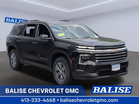 New 2026 Chevrolet Traverse LT w/ Driver Confidence Package FWD image 1