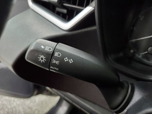 Used 2024 Toyota Corolla LE image 29