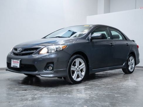 Used 2013 Toyota Corolla S w/ Premium Pkg image 3