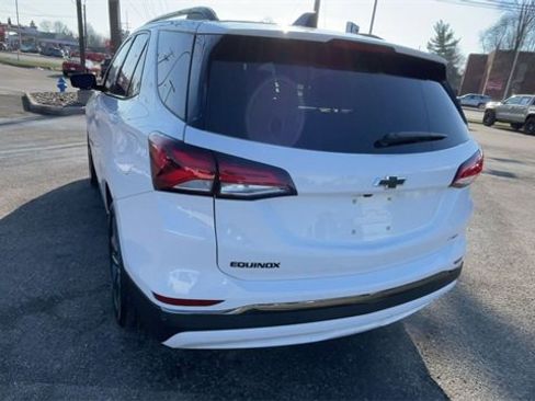 Used 2022 Chevrolet Equinox RS w/ LPO, Floor Liner Package image 8