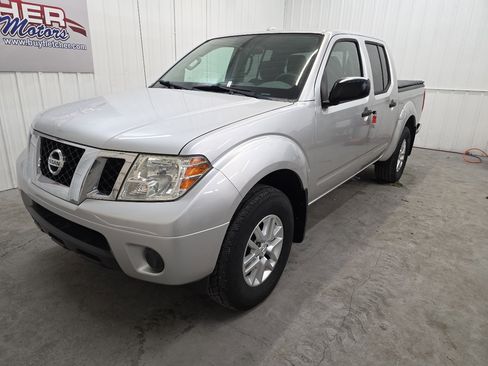 Used 2014 Nissan Frontier SV image 4