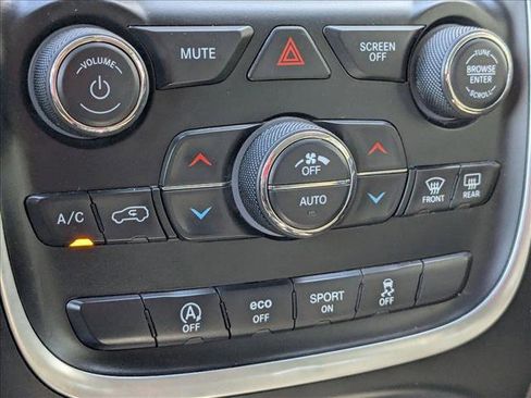Used 2020 Dodge Durango SXT w/ 3rd Row Seating Group image 17