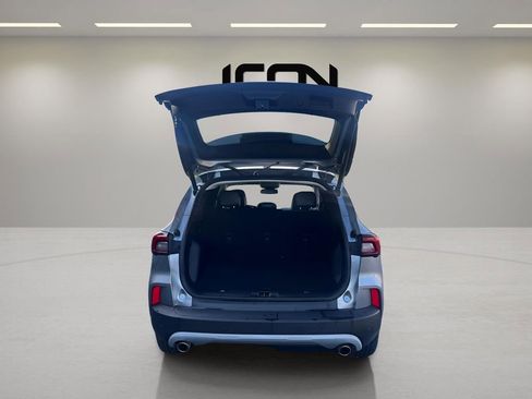 Used 2023 Ford Escape Platinum image 28