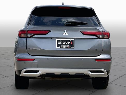 Used 2024 Mitsubishi Outlander SE AWD/4WD image 5