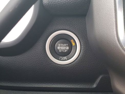 Used 2022 RAM 2500 Laramie AWD/4WD image 30